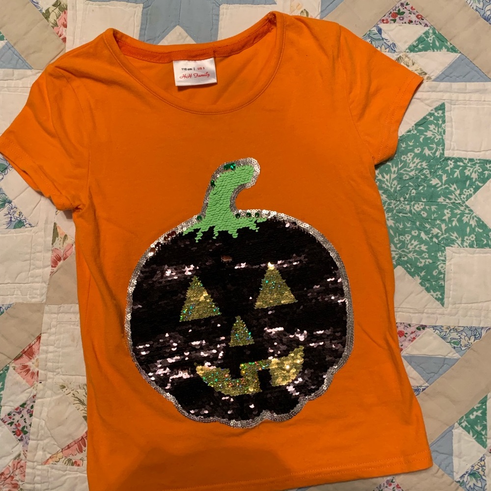 H&H Holloween tee euc